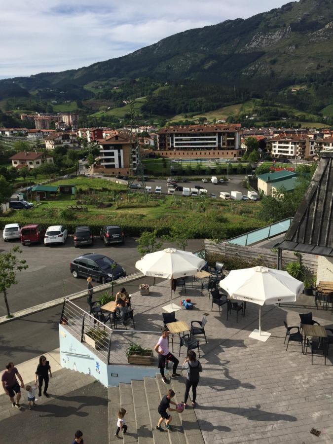 Abaraxka Hostel Disfruta La Via Verde Del Urola Hasta La Playa - Naturaleza Montanas Y Riqueza Cultural Аскойтиа Экстерьер фото