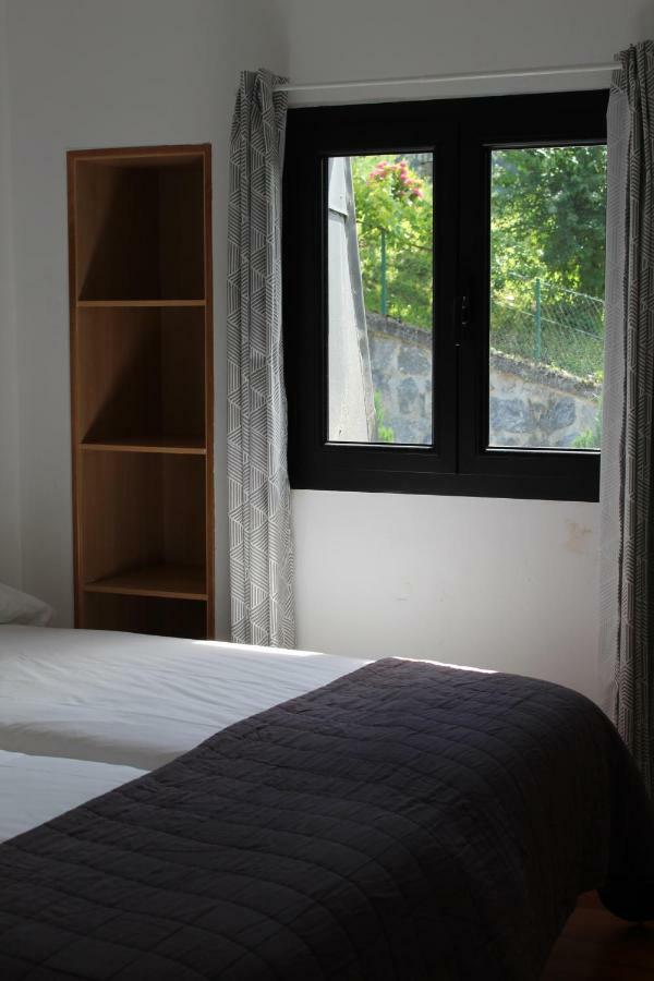 Abaraxka Hostel Disfruta La Via Verde Del Urola Hasta La Playa - Naturaleza Montanas Y Riqueza Cultural Аскойтиа Экстерьер фото